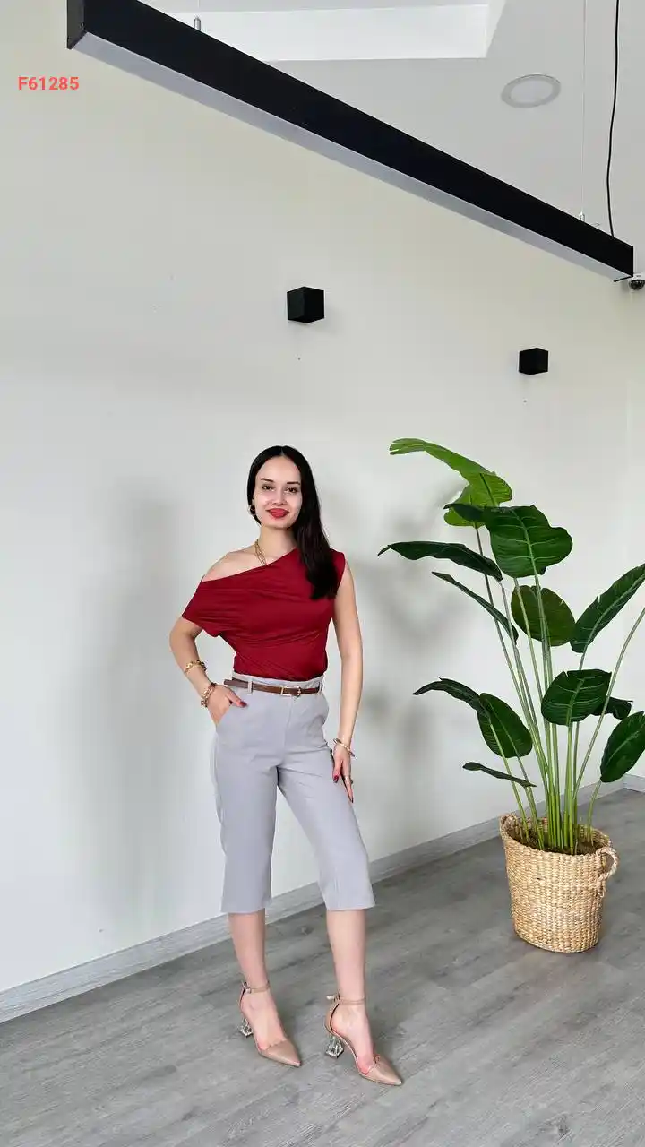 بنطال للركبة مع حزام