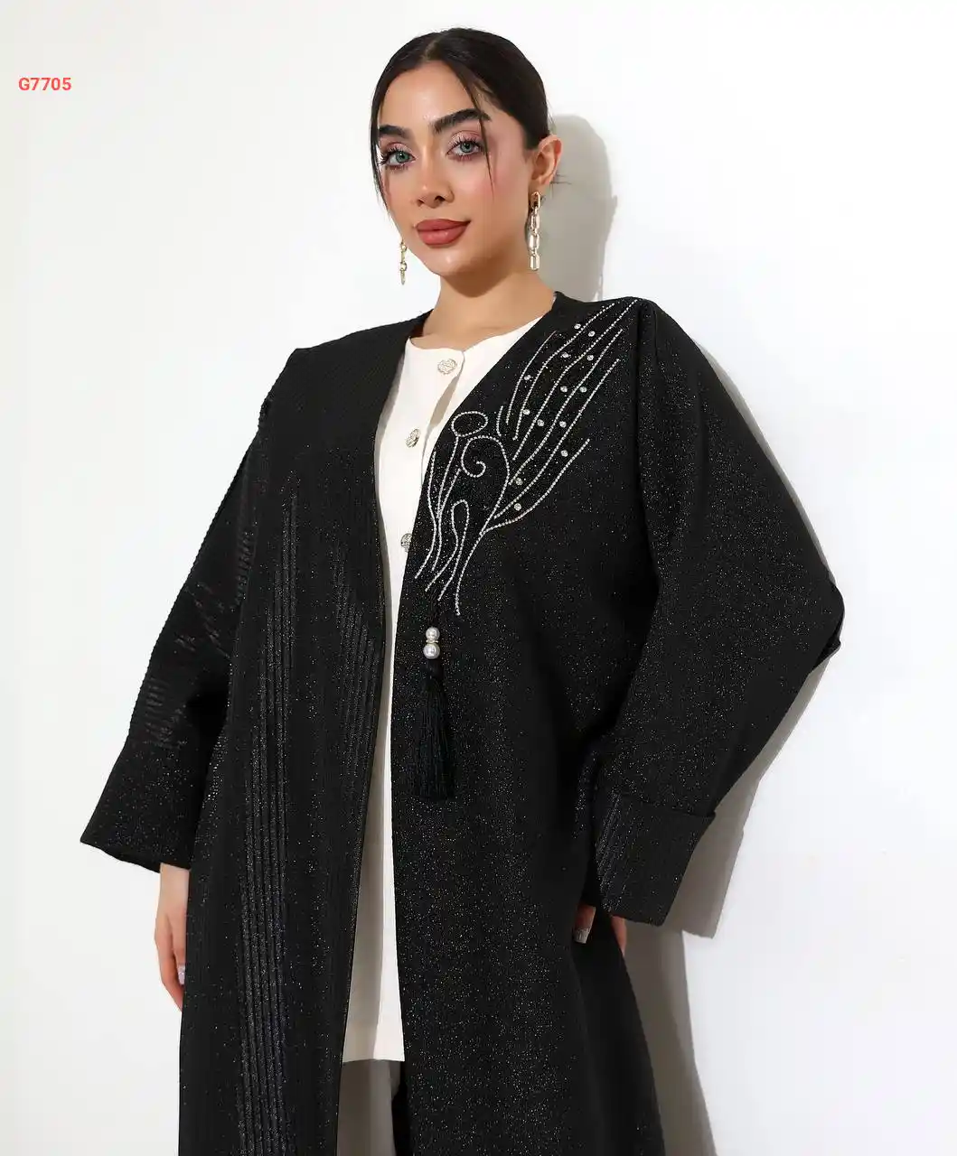 عباية لميع مطرزة