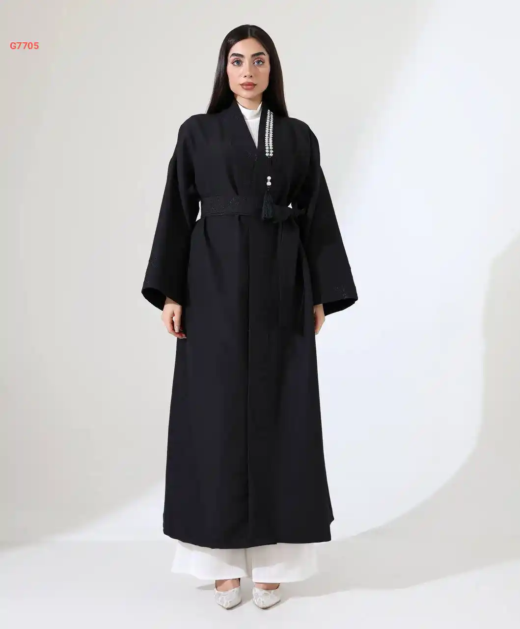 عباية مطرزة أحجار مع زنار