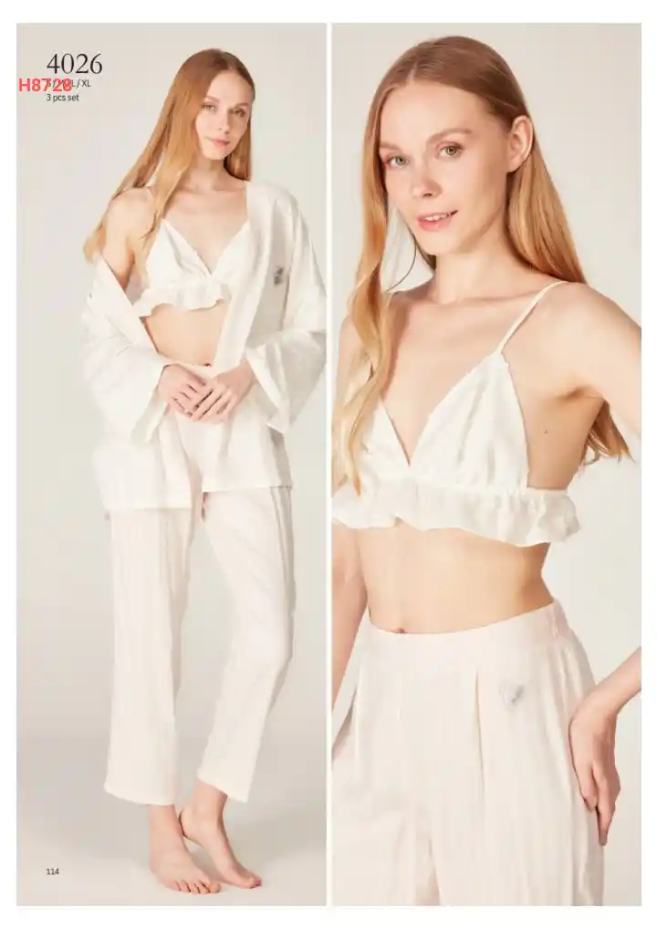 بيجامة ثلاث قطع لانجري
