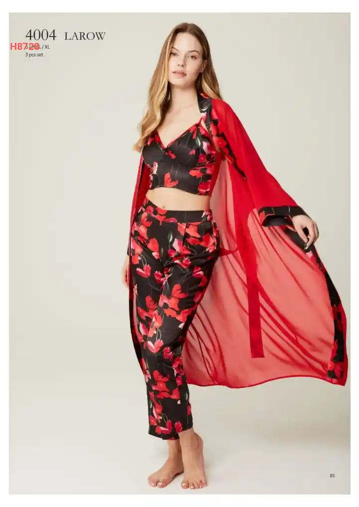 بيجامة نوم طويلة ثلاث قطع