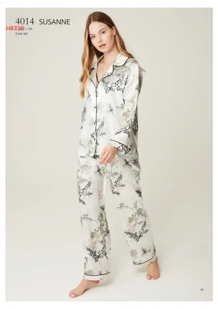 بيجامة نوم طويلة