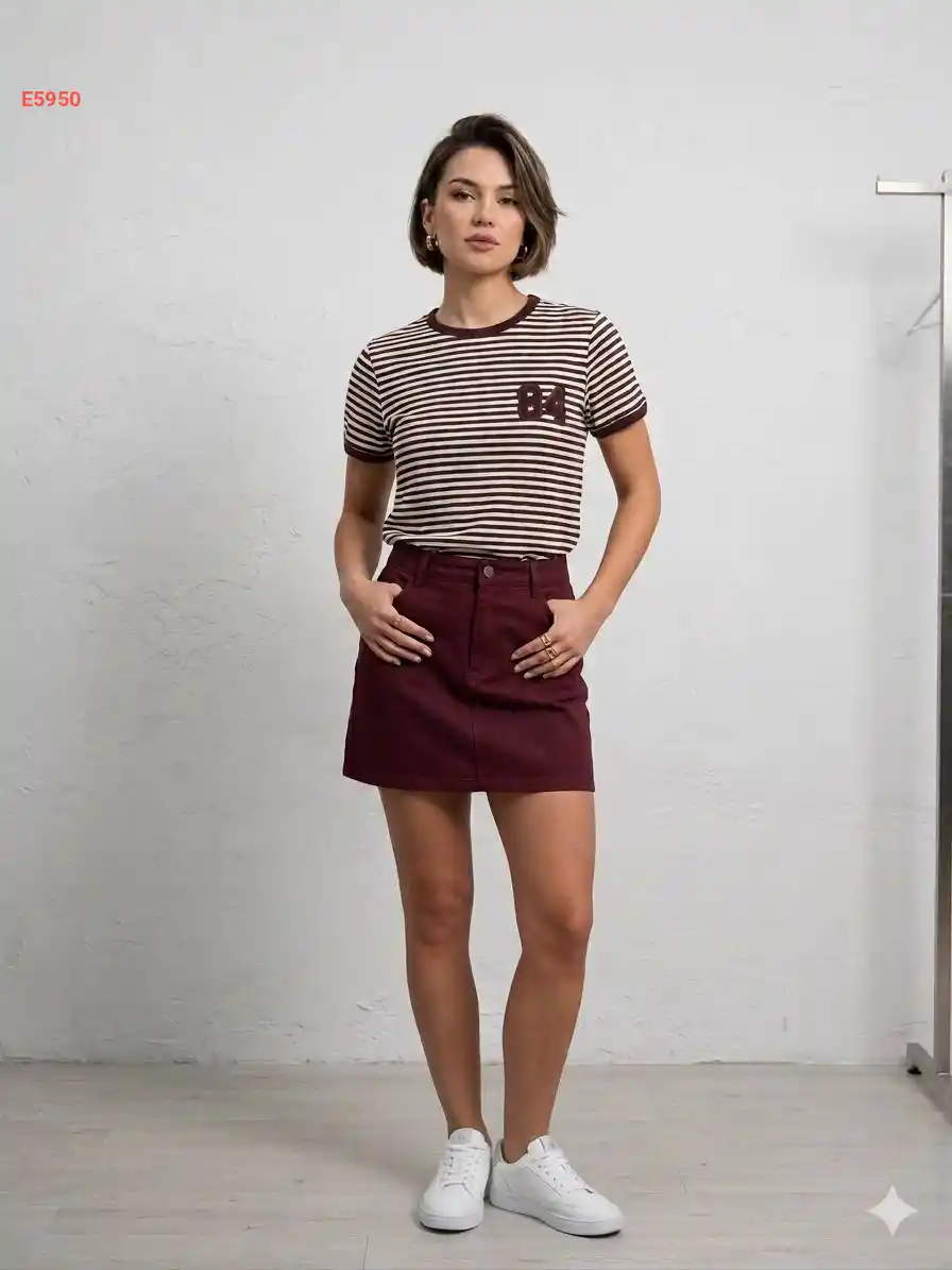 تيشرت مخططة