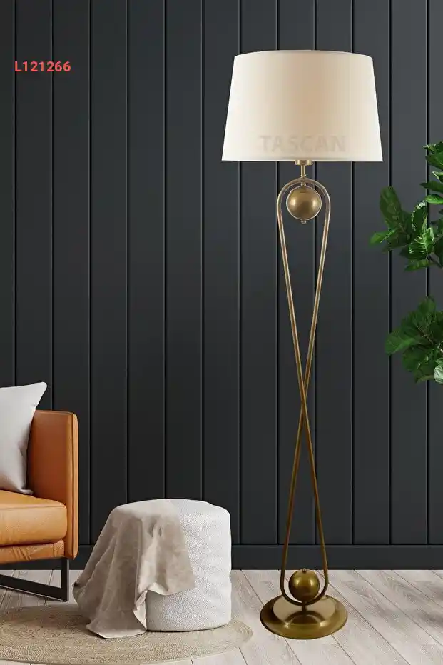 لامبادير تايشكان دلهي أحادي الكتلة بتصميم عتيق - مزود بقبعة كريمة