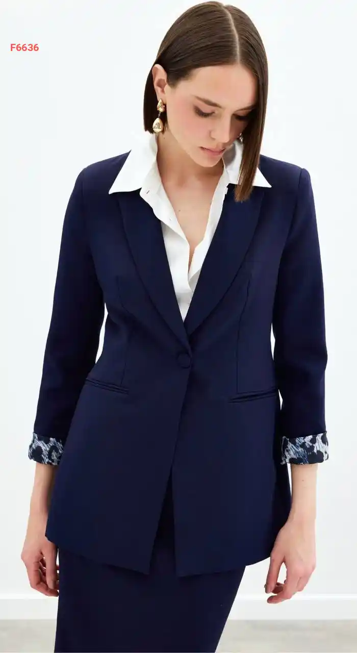 بليزر مبطن تايغر