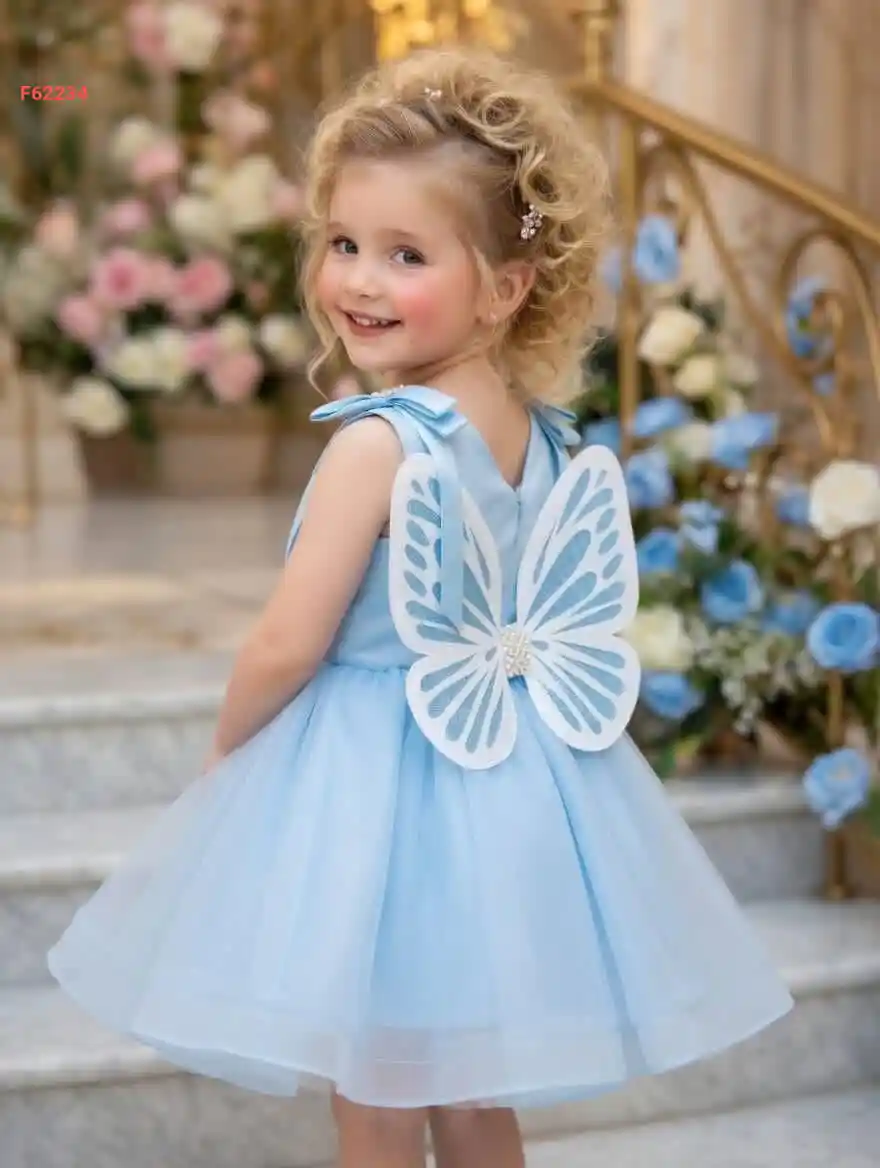 فستان بناتي مع فراشة عالظهر