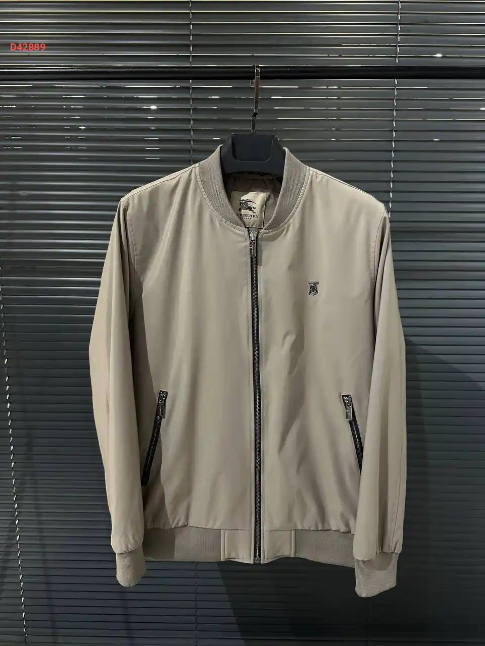 جاكيت رجالي ماركة