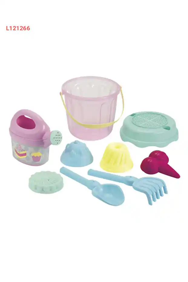 دلون شهيّة كعكة مزينة في دلو مصنوع من الرمل