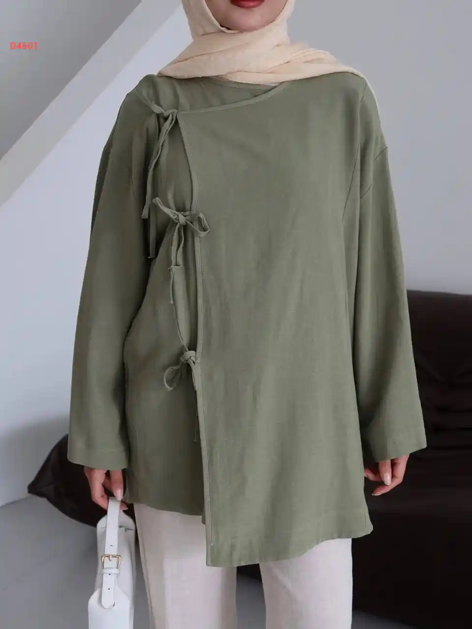 جاكيت لف بربطات جانبية