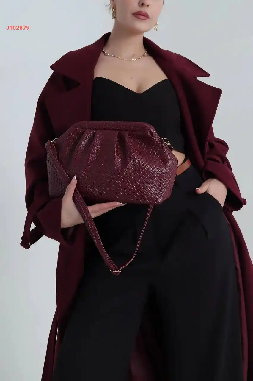 حقيبة يد نسائية