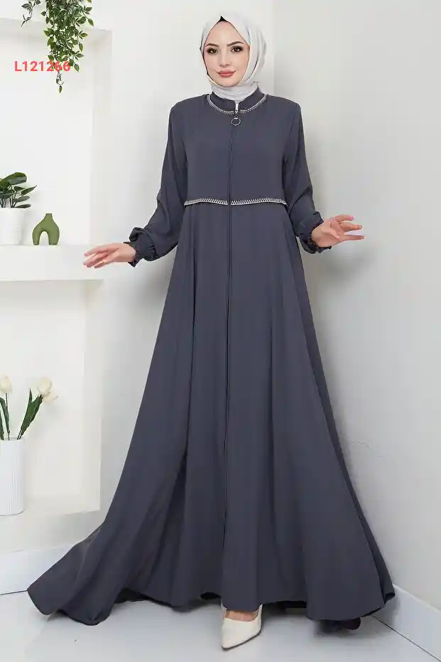 عباءة الأنترست عزيزتي المعززة بالتطريز HM2359