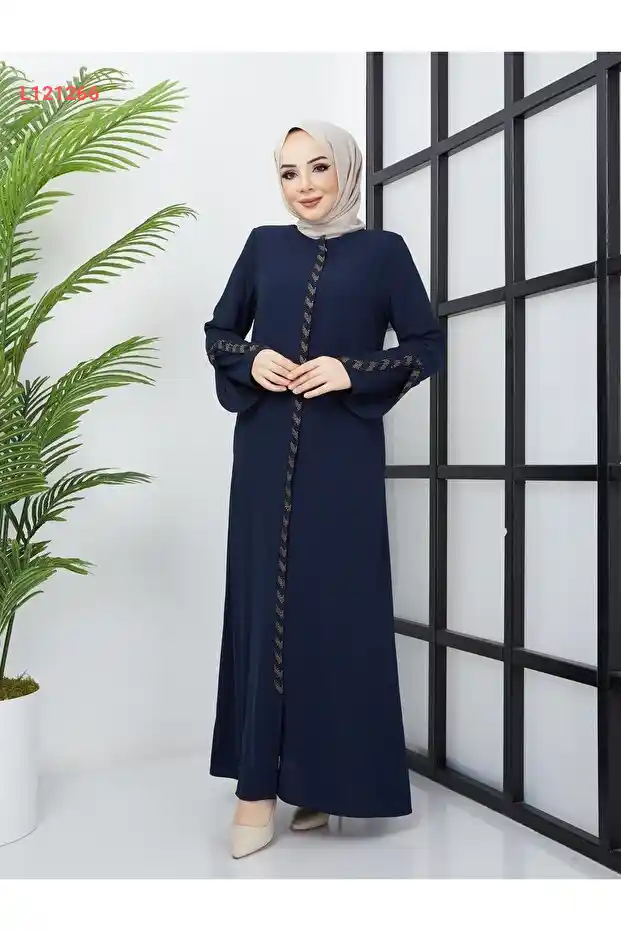 فستان صيفي بكم ليزر مزخرف بحجارة من حرير المدينة مودا