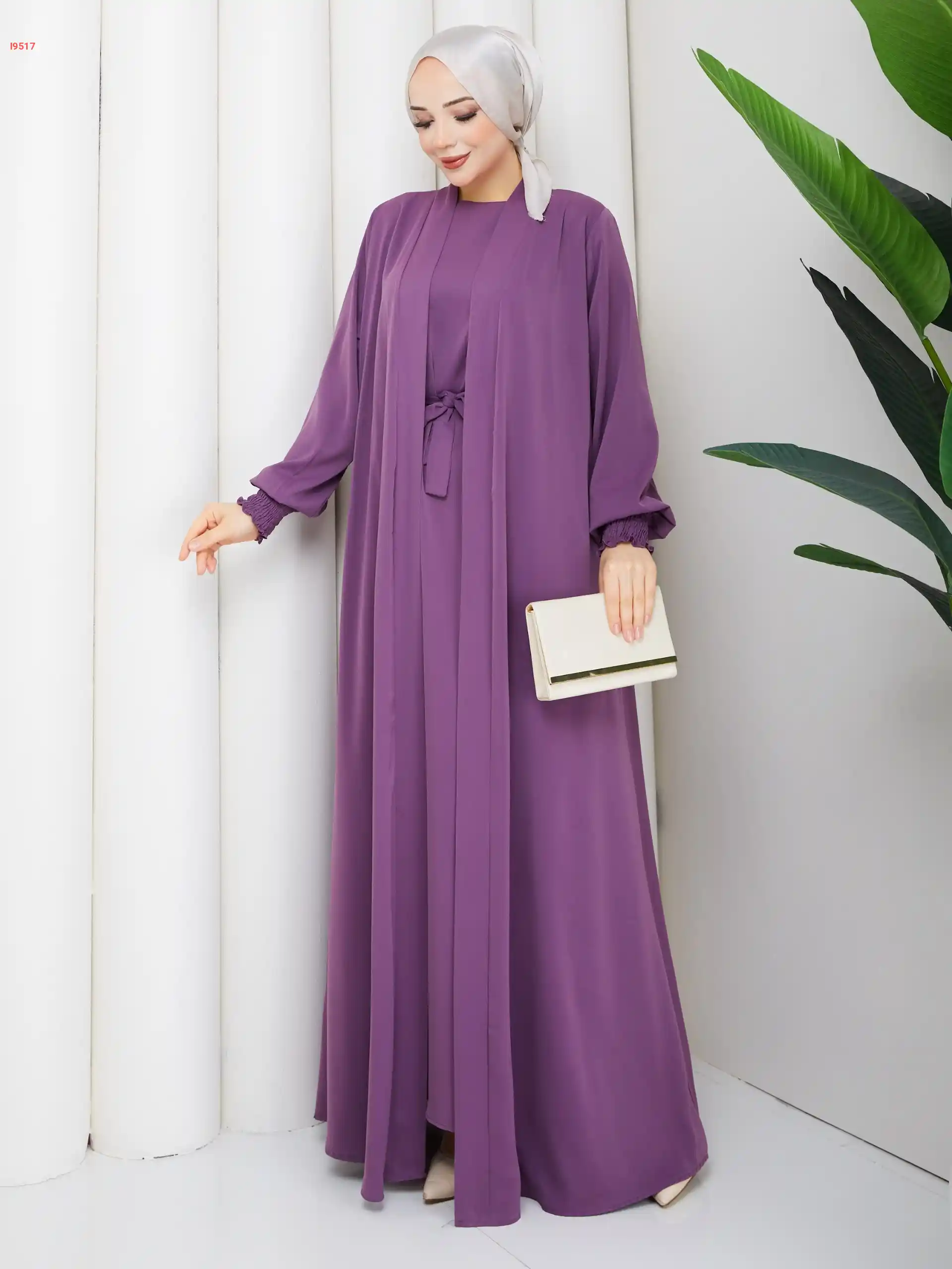 طقم فستان مع عباية