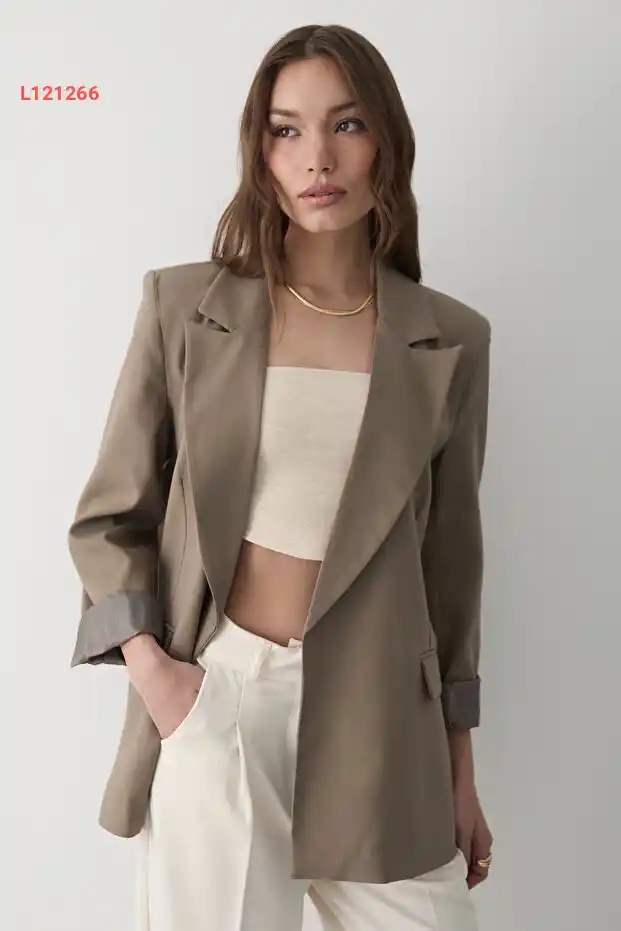 جاسته بلوفر نسائي مزخرف باللون الزيتي مع أكمام بتصميم مميز ومبطّن