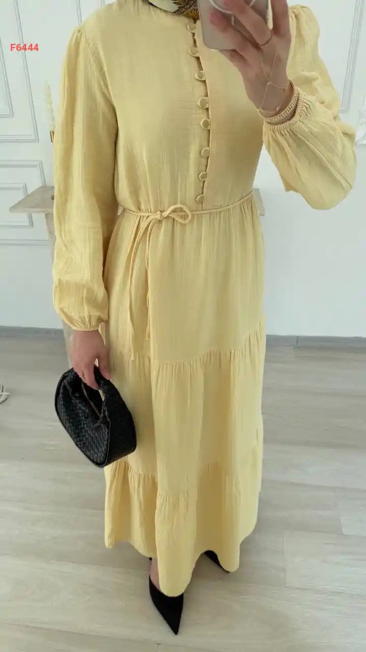 فستان طويل موسلين بأزرار نصفية