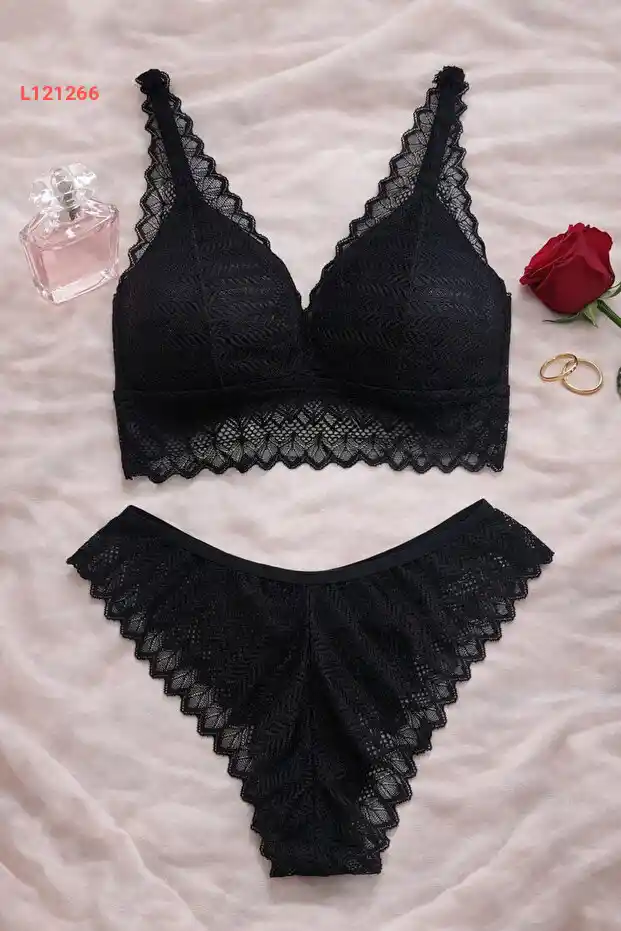 ملابس داخلية