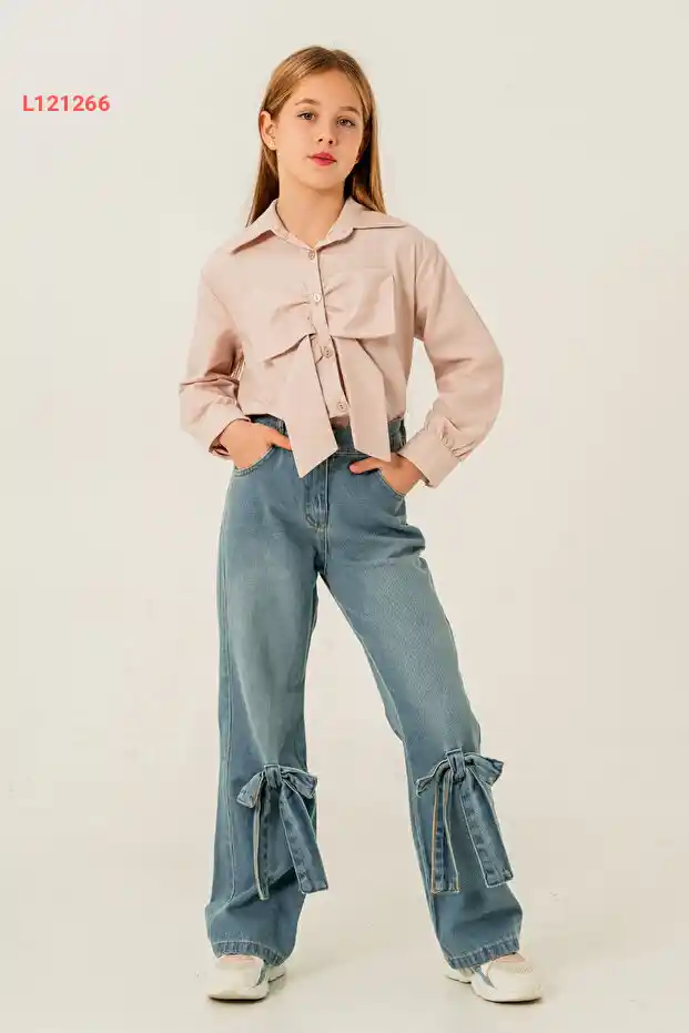 بنطال جينز للفتيات مع فيونكة في الأسفل