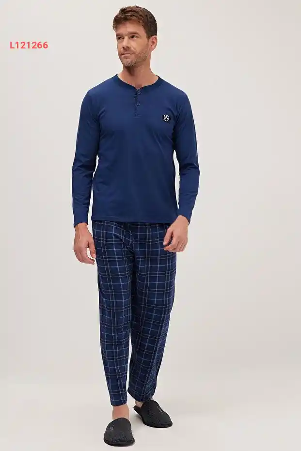 طقم بيجاما رجالي مطبع مزود بأزرار من تو دورز - قماش قطني عادي بحزام مطاطي