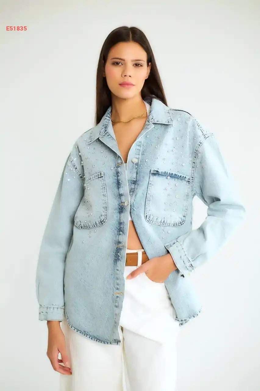 قميص جينز مطرز أحجار