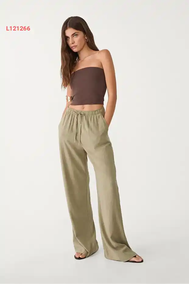 بنطلون فضفاض بخليط الكتان من ستراديفاريوس