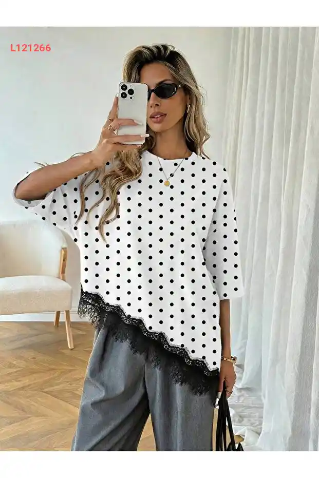 تيشيرت يومي مزين بالت lace الجانبي للنساء بألوان مميزة