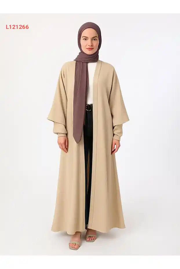 عباية طويلة بتفاصيل كشكش من قماش ايرو بيني - لون رمل بيج - رفكة