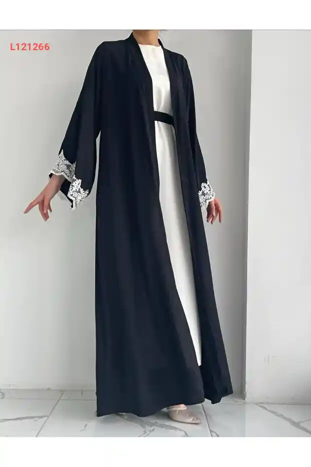 عباءة إليف السوداء من ميليك عراز