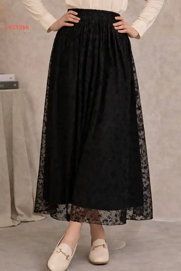 تنورة فلوك دانتيلي بنقون اللون الأسود موديل A220