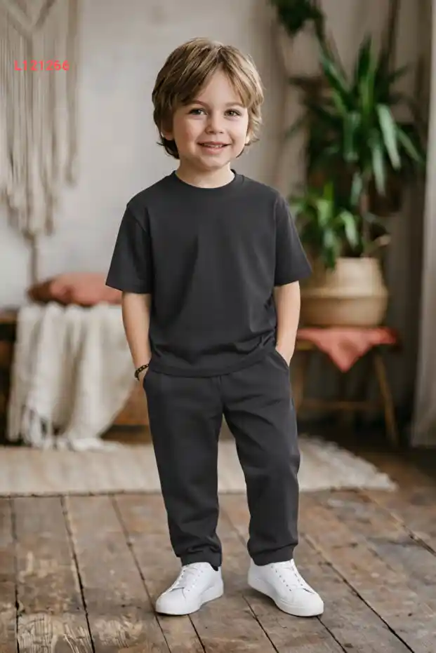 طقم صيفي مريح للأطفال بأكمام قصيرة وسروال واسع الخصر قابل للتعديل