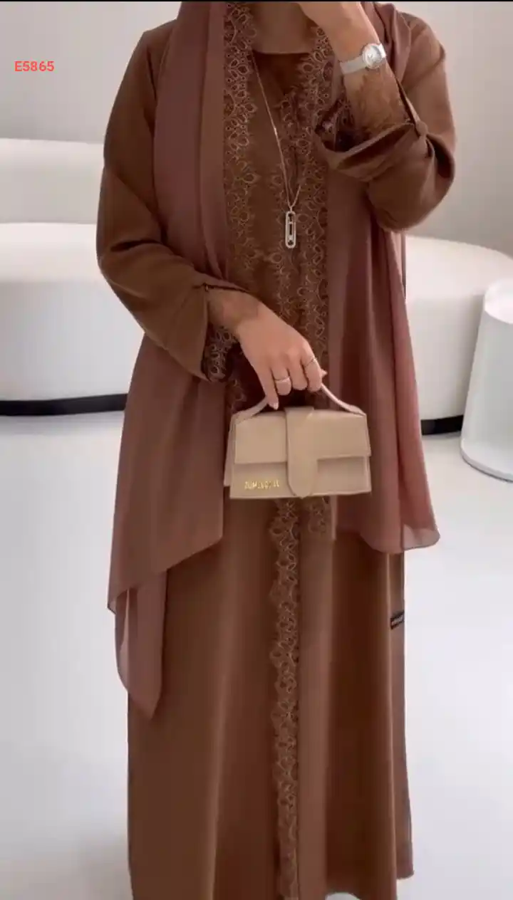 طقم فستان مع عباية وشال