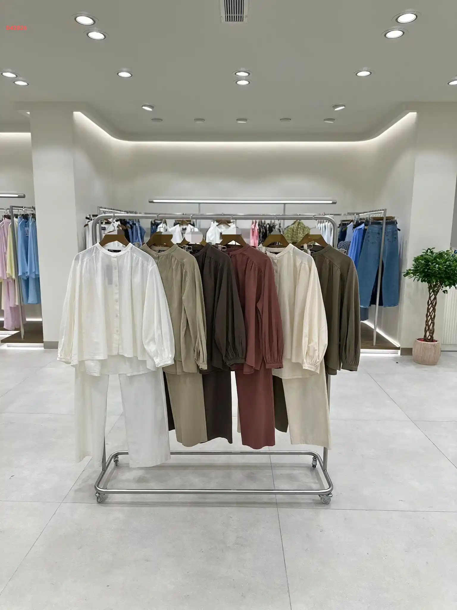 طقم بنطال وقميص سادة ، كم طويل