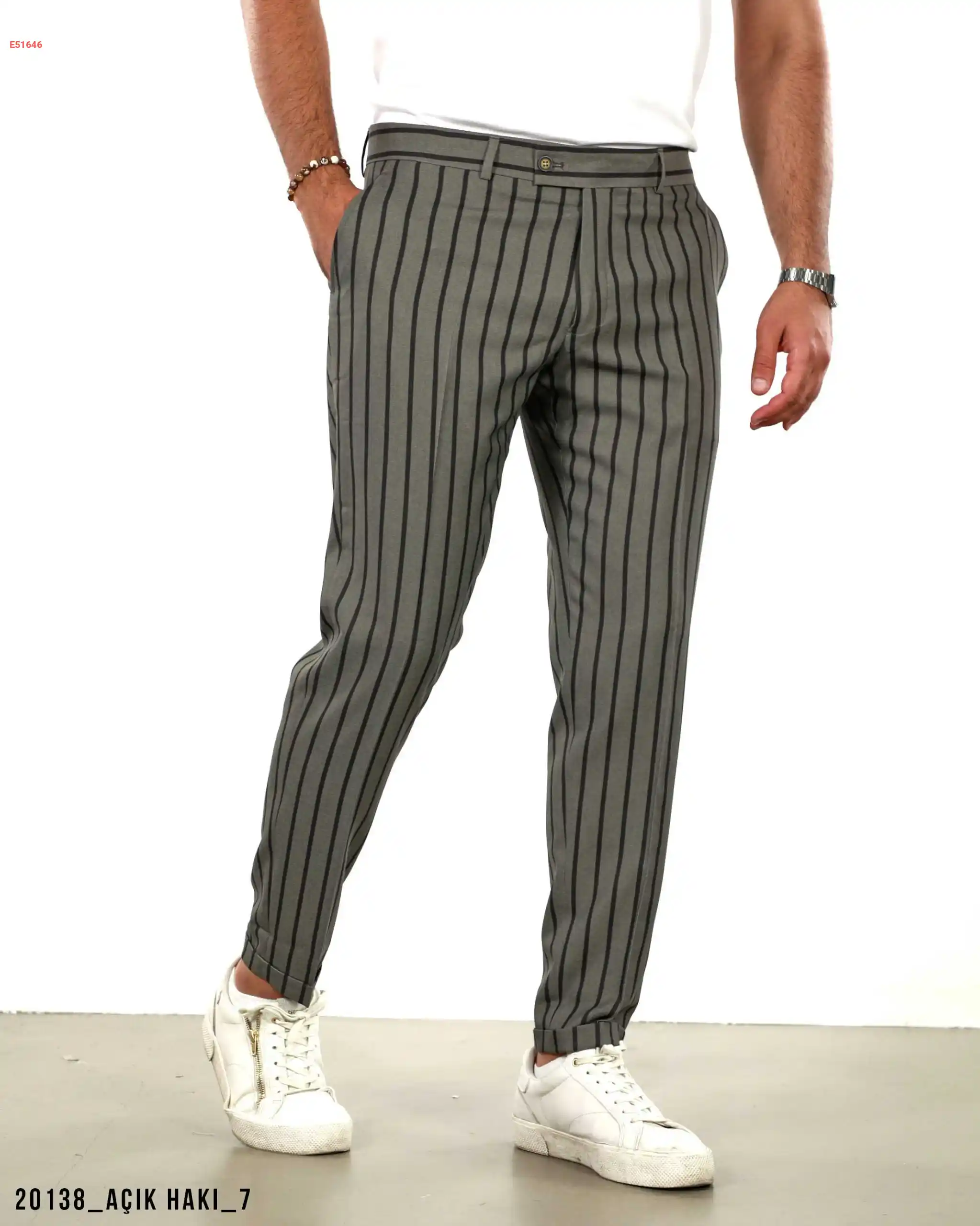 بنطال رجالي مقلم