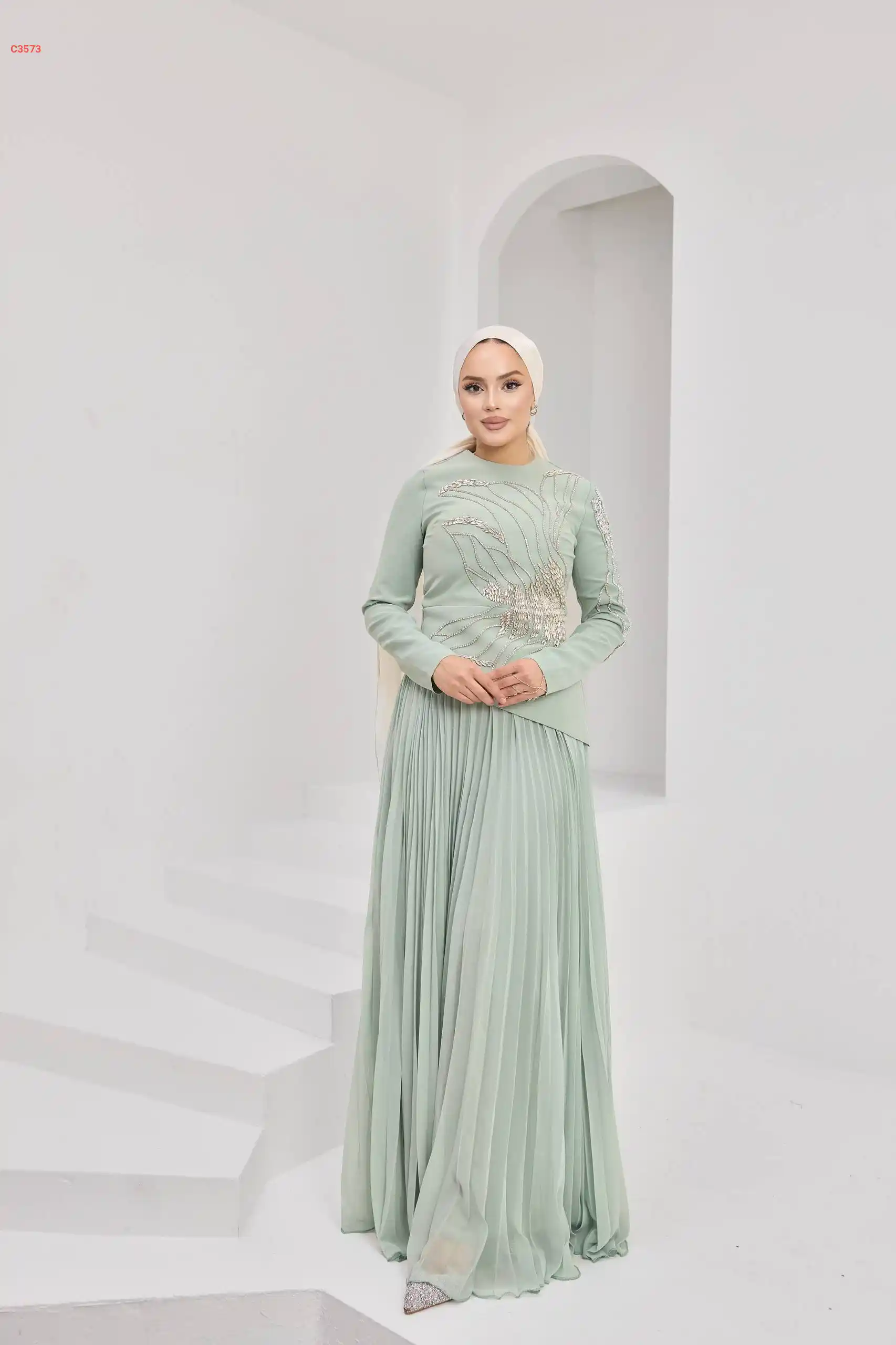 فستان سهرة محجبات مشكوك