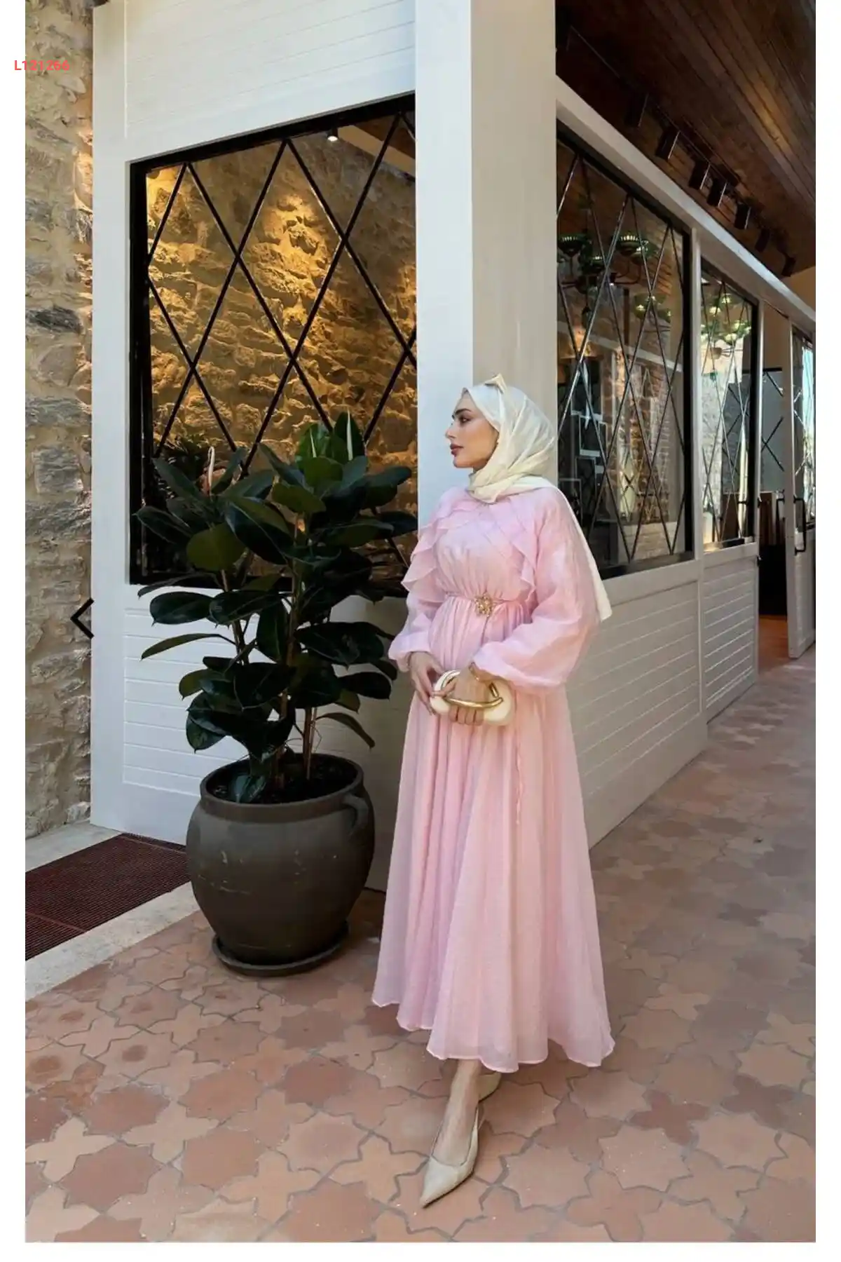 فستان ميرا الساحر