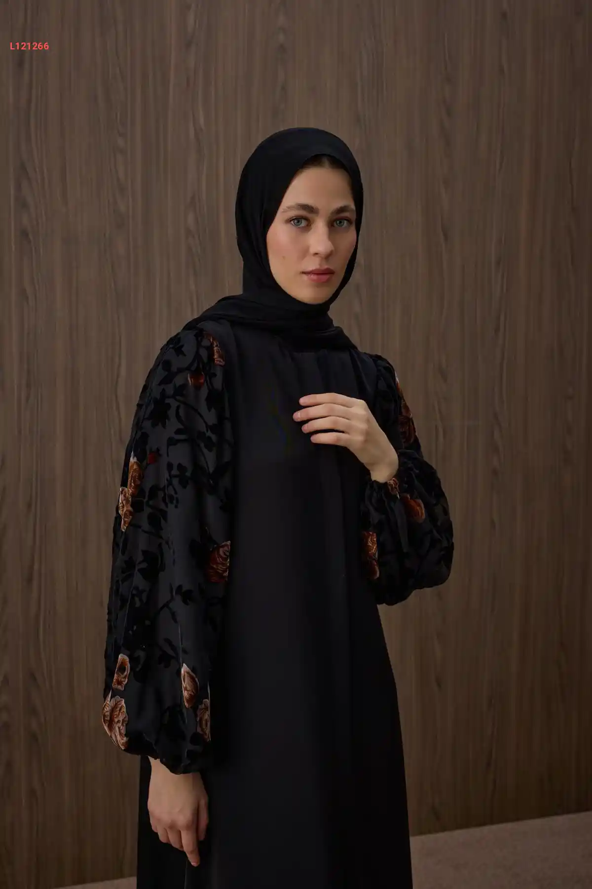 عباءة حسناء