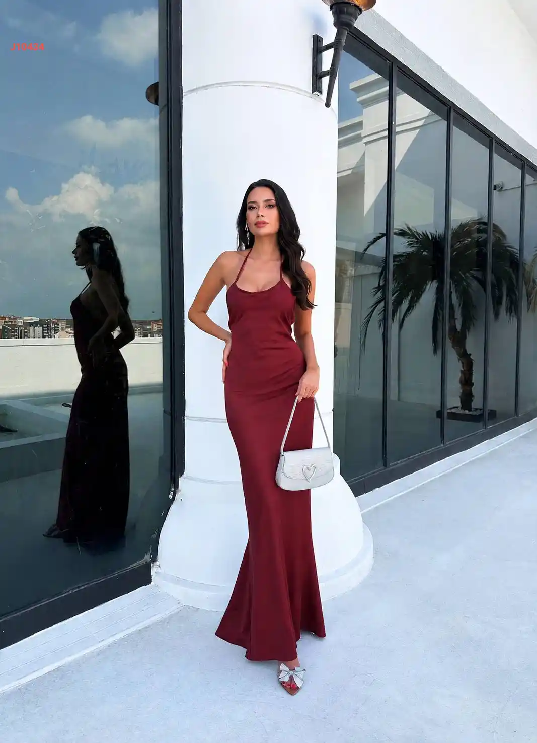 Long dress with thin straps