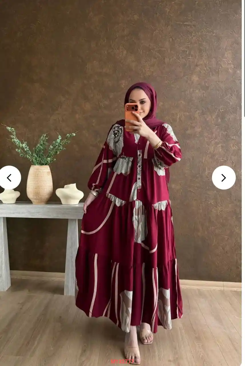 فستان طويل منقوش