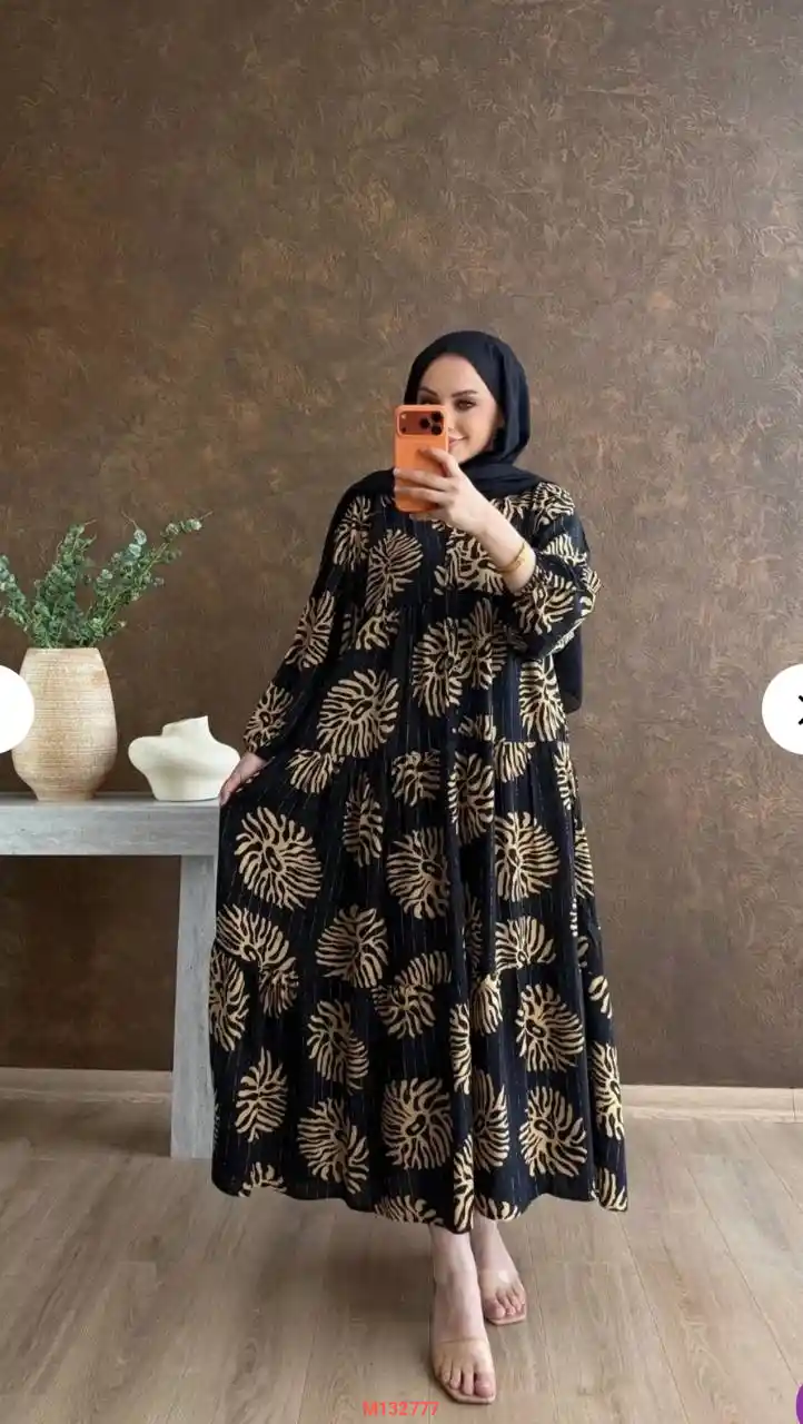 فستان طويل منقوش