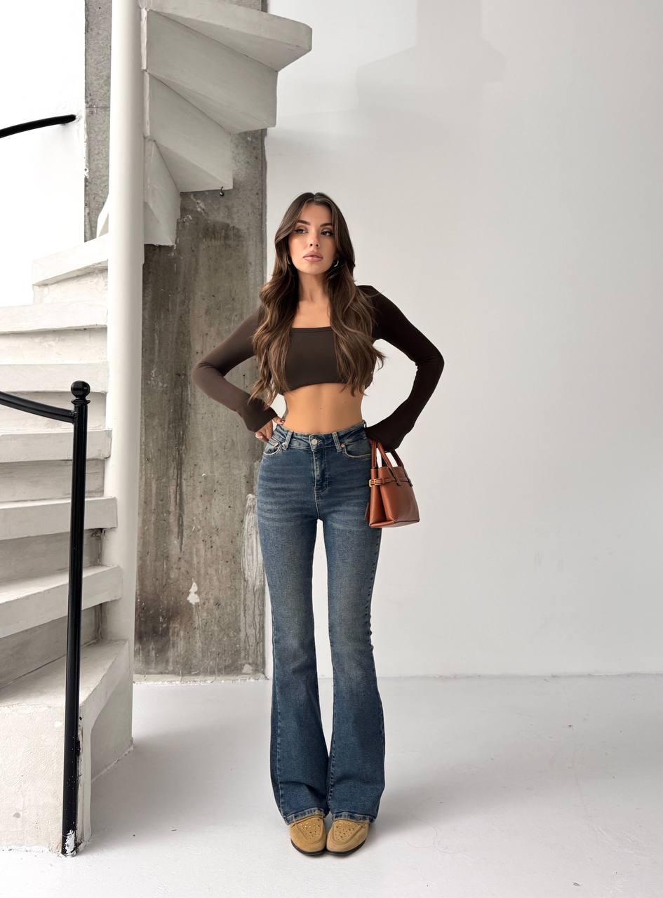 ألبسة سبورات نسائية